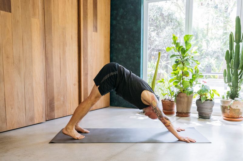 Getting older doesn’t have to mean getting stiffer. 5 ways to keep mobile as you age